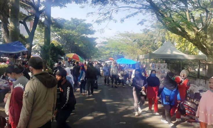 Pemkot Perbolehkan Pasar Tumpah Beroperasi