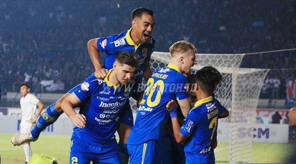 Omid Nazari Berharap Tren Bagus Persib Terjaga Omid Nazari Berharap Tren Bagus Persib Terjaga