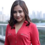 Mulai Meniti Tantangan Jadi Produser