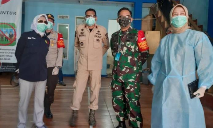 Tutup Paksa Oprasional Pertokoan Tutup Paksa Oprasional Pertokoan