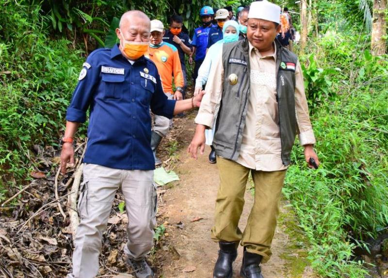 Wagub Jabar Tinjau Korban Banjir dan Longsor di Kab Tasikmalaya 
