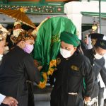 Gubernur Jabar  Merasa Kehilangan Sultan Sepuh XIV PRA Arief Natadiningrat Sebagai Sosok Panutan