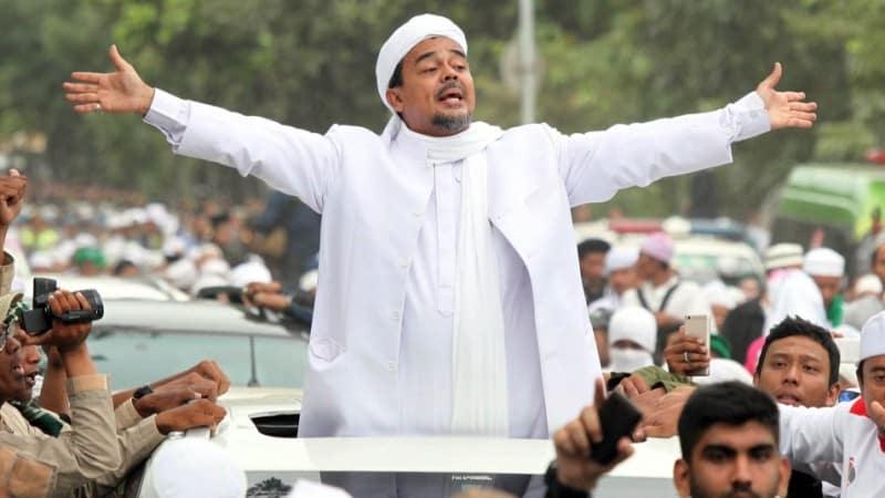 Habib Rizieq Berharap Presiden Jokowi Mundur Secara Terhormat Habib Rizieq Berharap Presiden Jokowi Mundur Secara Terhormat