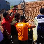 Delapan Menit Air di Paru