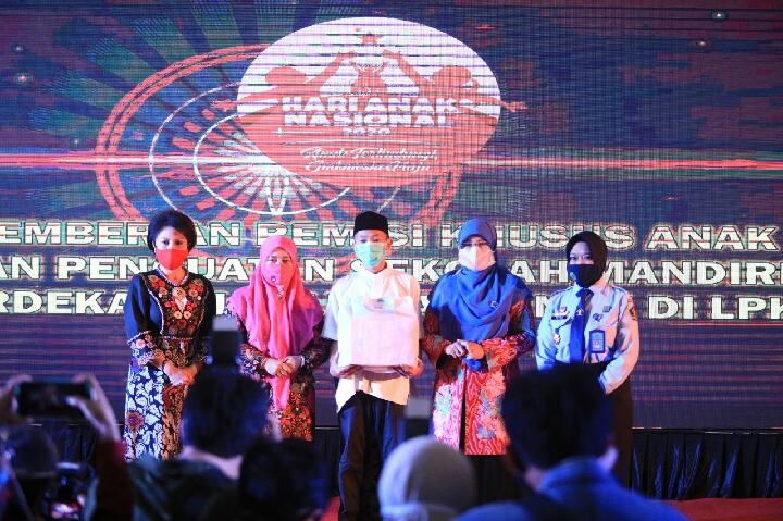 Ini Pesan Umi Oded di Hari Anak Nasional Ini Pesan Umi Oded di Hari Anak Nasional