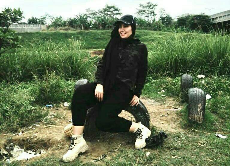 Eva, Mojang Bandung Kembali Bintangi Film Web Series