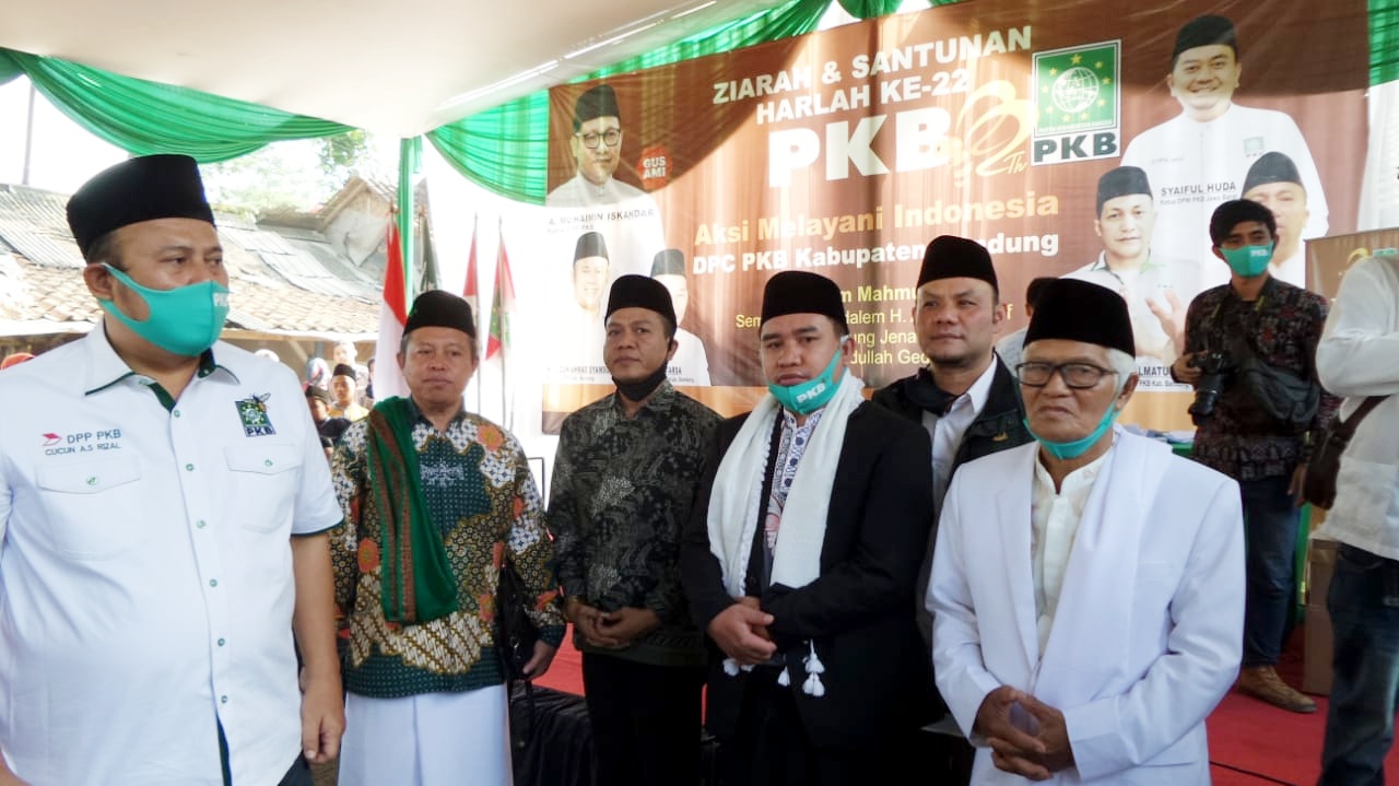 DS Sudah Siap Berhenti Jadi Anggota Dewan dan Keluar dari Partai Golkar DS Sudah Siap Berhenti Jadi Anggota Dewan dan Keluar dari Partai Golkar