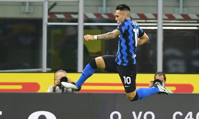 Inter Hantam Napoli Dua Gol Tanpa Balas Inter Hantam Napoli Dua Gol Tanpa Balas