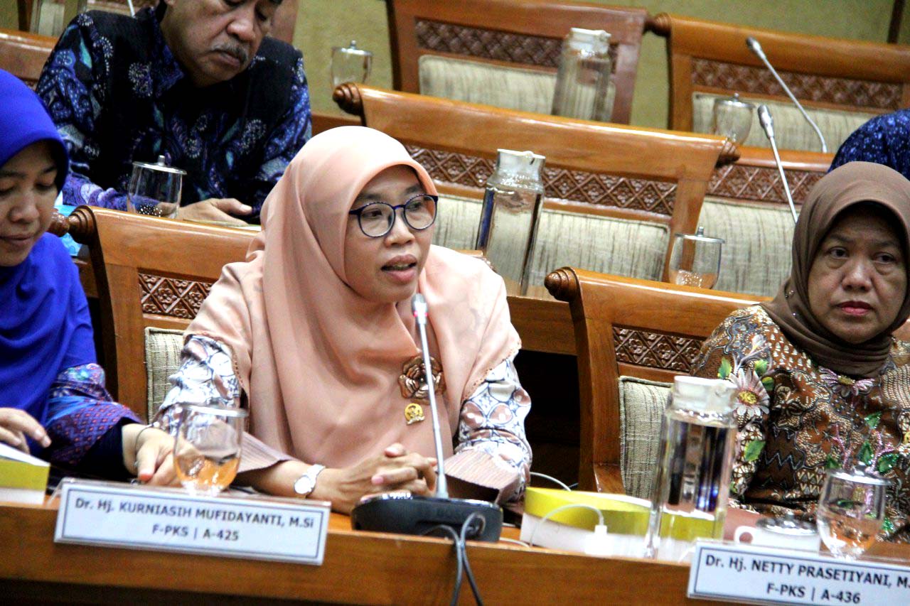 Program Kartu Pra Kerja Dihentikan, Anggota DPR RI Ini Menilai Pemerintah Lambat  Respon