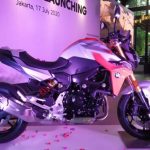 BMW F 900 R Dengan Harga Rp380 Juta