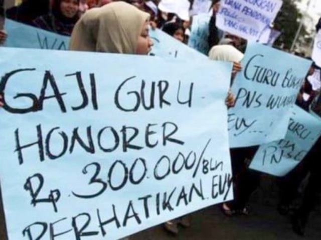 Berharap Pemerintah Segara Angkat Guru Honorer Jadi PNS