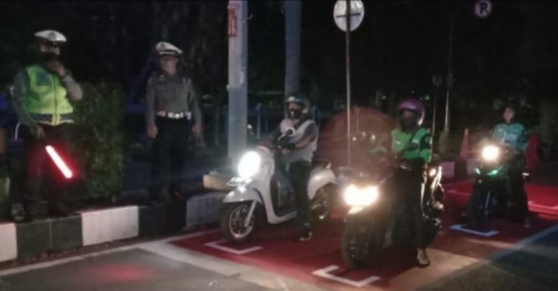 Begini Cara Satlantas Polresta Cirebon Terapkan Adaptasi Kebiasaan Baru