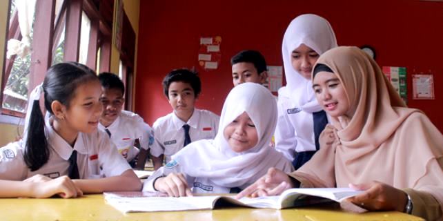 Gaji Rp 750 Ribu Guru Honorer Lambat Cair