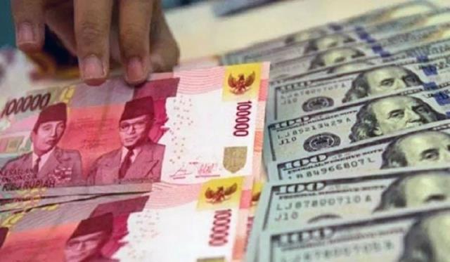 Dolar Menguat dan Naiknya 'Yield' Obligasi AS, Rupiah Melemah