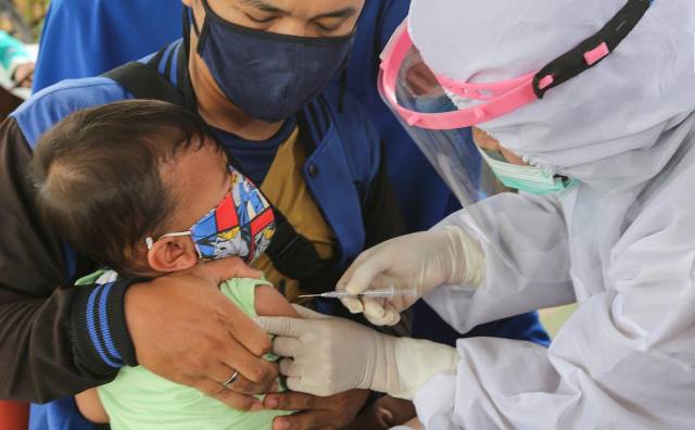 Warga Disiplin, Pelayanan Imunisasi Optimal Warga Disiplin, Pelayanan Imunisasi Optimal