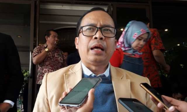 Pilkada, KPU Tak Perlu Berikan Formulir A-KWK ke Bawaslu Pilkada, KPU Tak Perlu Berikan Formulir A-KWK ke Bawaslu