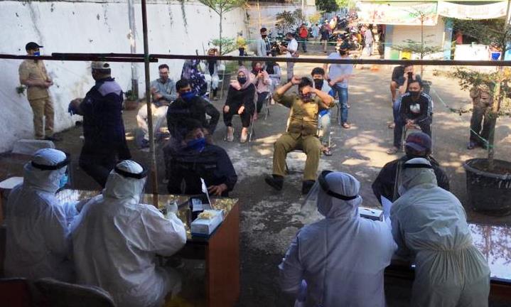 Rapid Test Masal Sasar Pasar Tradional Rapid Test Masal Sasar Pasar Tradional