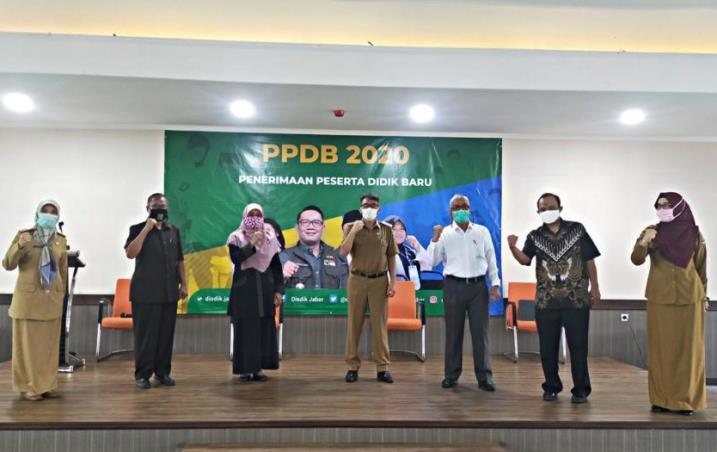 Dewan Keluhkan Pelaksanaan PPDB Dewan Keluhkan Pelaksanaan PPDB