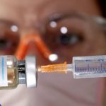 Pertimbangkan Hal Ini Sebelum Anda Divaksin COVID-19