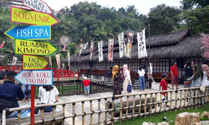 Wisatawan Luar Jabar Masih Sepi