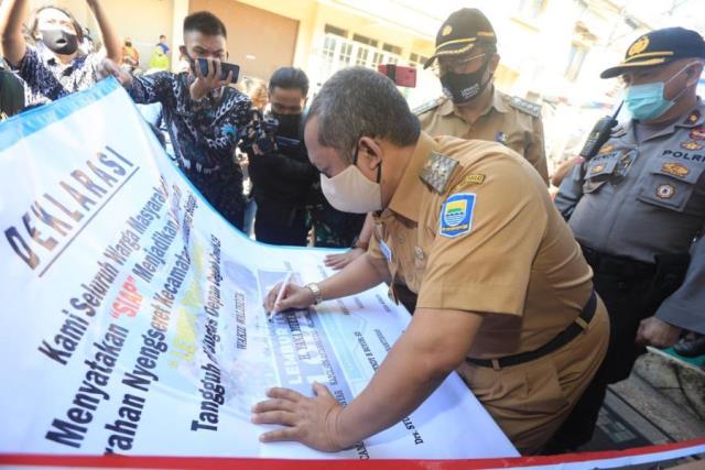 Yana Minta Warga Perketat Penerapan Protokol Kesehatan Yana Minta Warga Perketat Penerapan Protokol Kesehatan