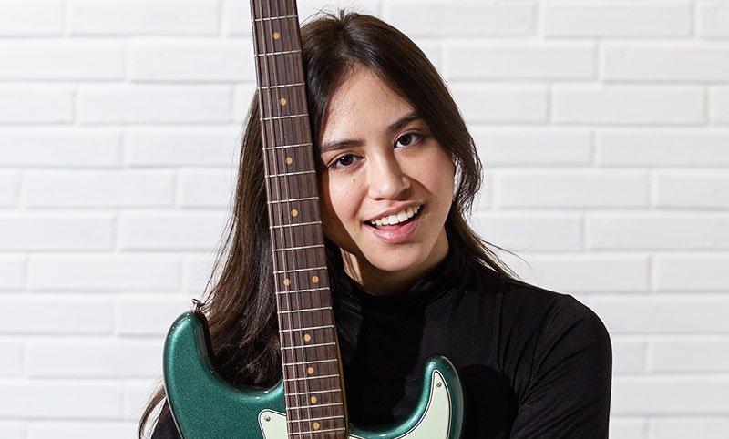 Cicit Buyut WR. Supratman, Andrea Turk Nyanyikan Ulang Lagu “Indonesia Raya”