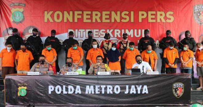 1 Kepala Rp 200 Juta