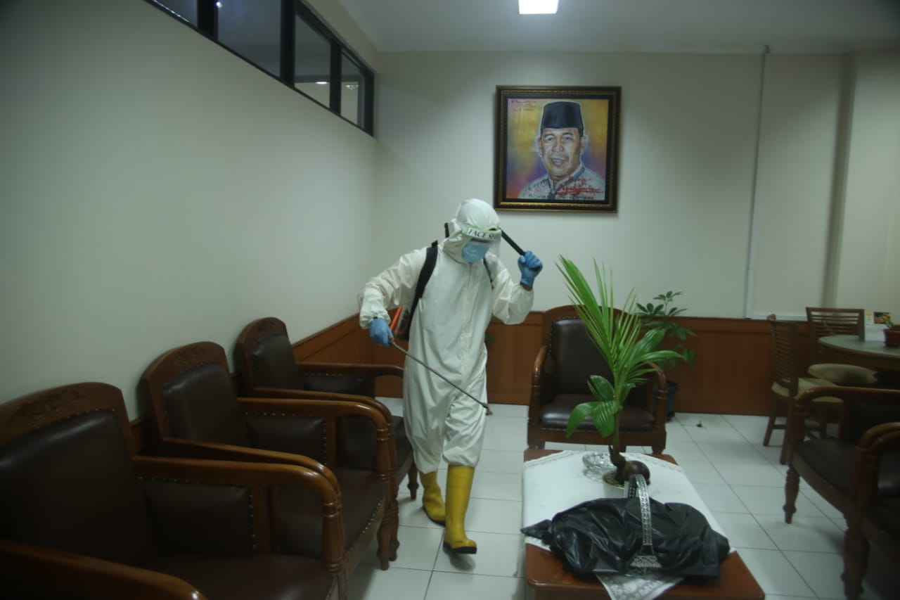 Telusuri Penyebaran Covid-19 Para Guru dan THL Jalani Swab