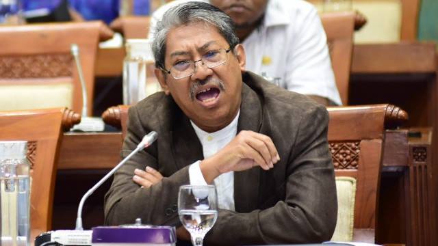 Dana Jumbo Influencer Bikin Gaduh Dana Jumbo Influencer Bikin Gaduh