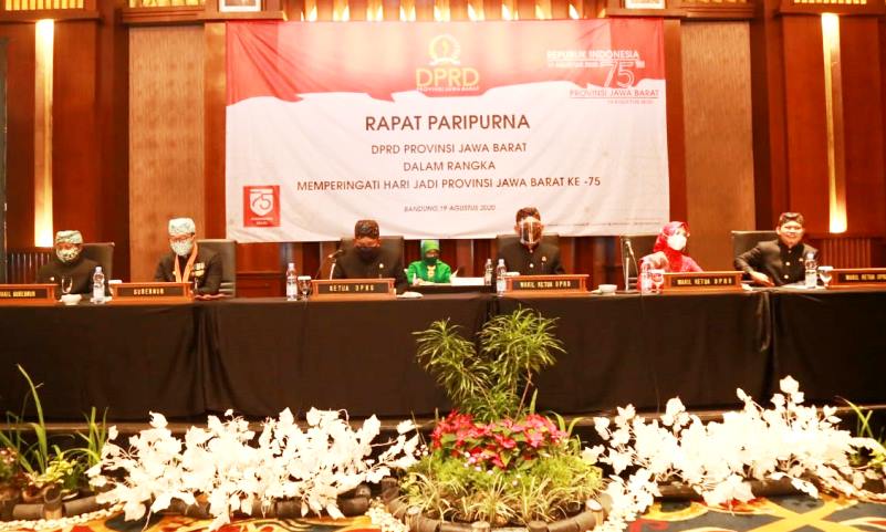 HUT Ke-75 Jabar, Ketua DPRD: Harus Jadikan Refleksi Bersama! HUT Ke-75 Jabar, Ketua DPRD: Harus Jadikan Refleksi Bersama!