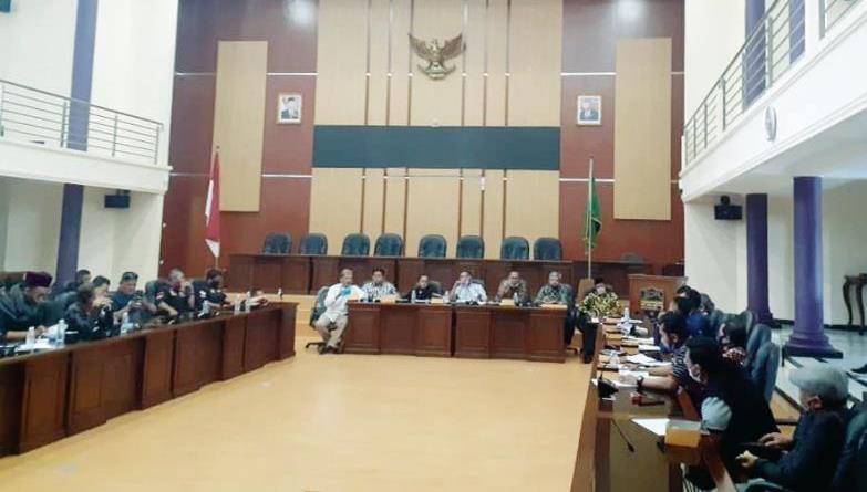 Gibas: Pejabat Bermain Sembako
