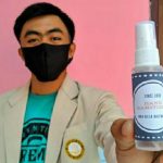 Mahasiswa Uniga Ajari Warga Garut Buat Hand Sanitizer