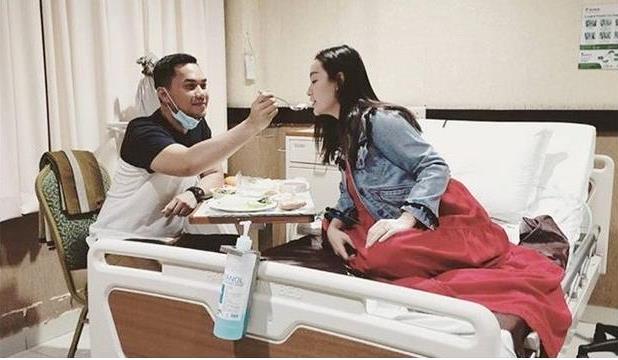 Kelelahan, Zaskia Gotik Masuk Rumah Sakit