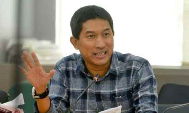 PDIP Sesalkan Tuduhan Amien Rais Atas Kebakaran Gedung Kejaksaan Agung PDIP Sesalkan Tuduhan Amien Rais Atas Kebakaran Gedung Kejaksaan Agung
