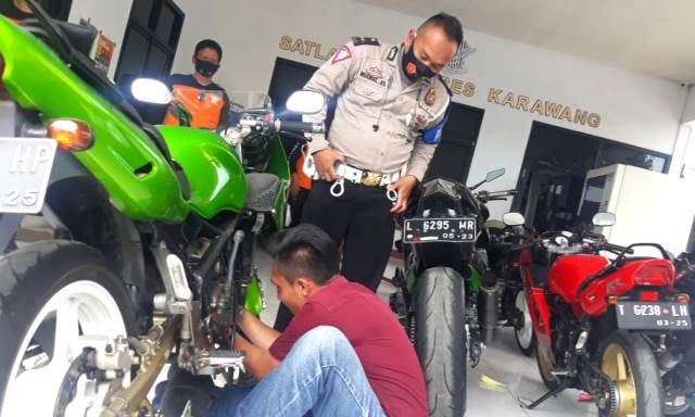 Meresahkan, Satlantas Polres Cimahi Bakal Tindak Tegas Pengendara Motor Knalpot Bising