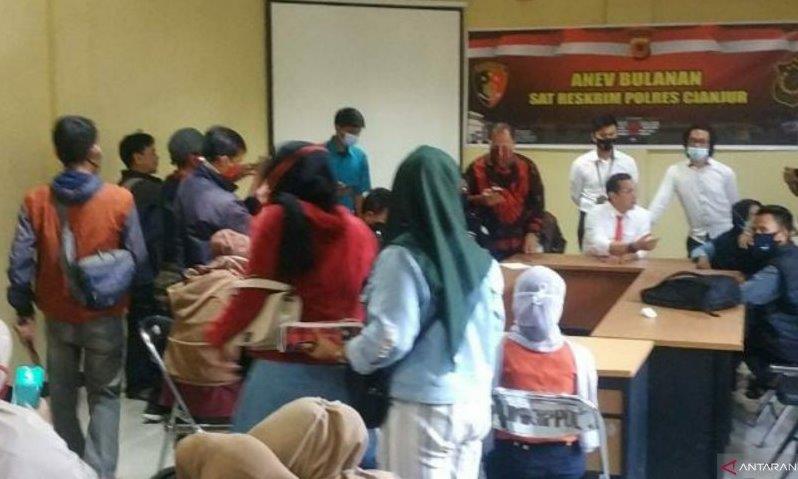 Korban Investasi Bodong Minta Agar Polisi Segera Seret Pelaku Korban Investasi Bodong Minta Agar Polisi Segera Seret Pelaku