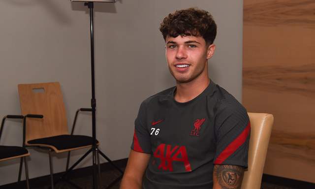 Neco Williams Teken Kontrak Baru di Liverpool