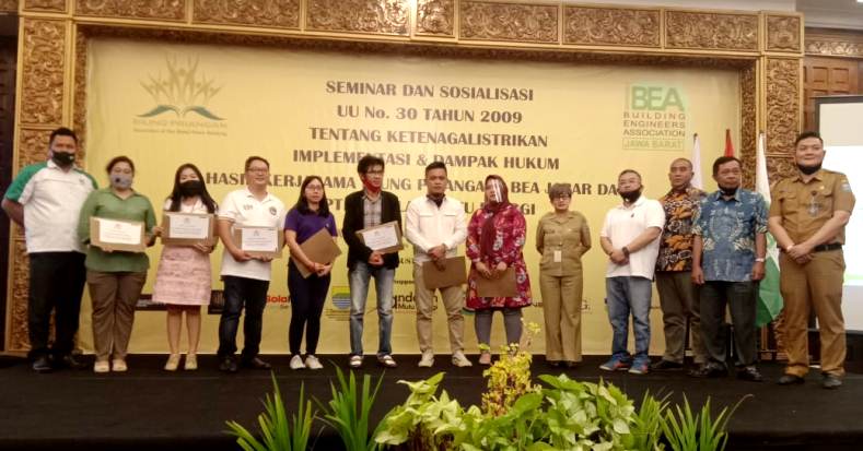 Riung Priangan-BEA Jabar dan PT Andalan Mutu Energi Gelar Seminar dan Sosialisasi Ketenagalistrikan