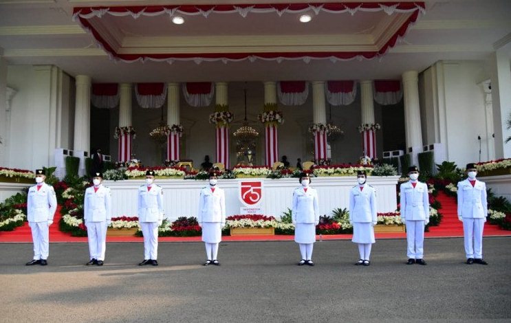 Meski Perayaan Sederhana, Peringatan Hari Ulang Tahun (HUT) ke-75 Republik Indonesia Penuh Hikmat Meski Perayaan Sederhana, Peringatan Hari Ulang Tahun (HUT) ke-75 Republik Indonesia Penuh Hikmat