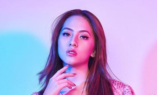 Viral, Adhisty Zara Rekam Pacar Remas Payudaranya