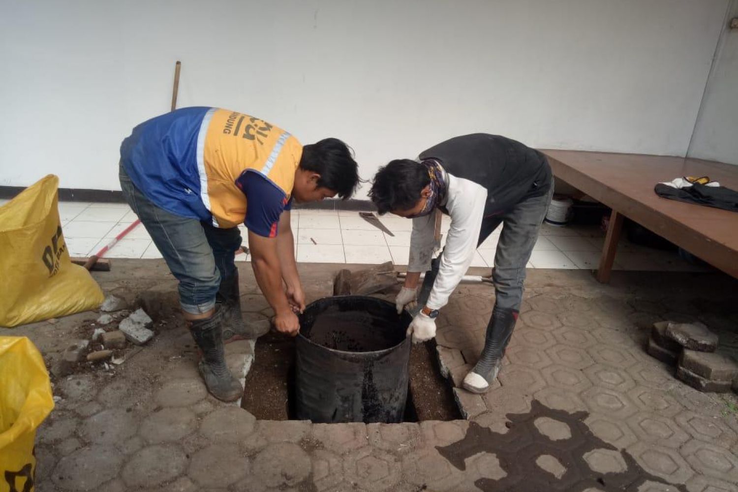 DPU Pasang 2.084 Drumpori, Mampukan Cegah Banjir?