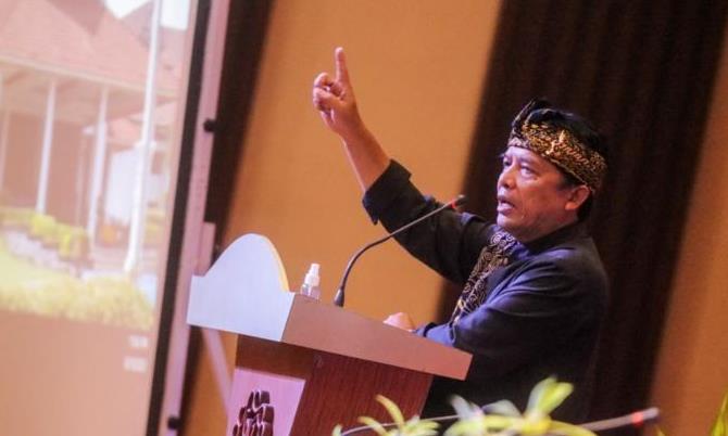 Suka Duka Kang DN dan Kang Gun Gun Dalam Satu Dekade