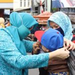 TP PKK Cimahi Dukung Gebrak, Bagikan 21 Ribu Masker