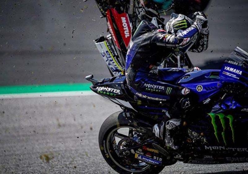 Tabrakan Mengerikan di GP Austria hingga Bendera Merah Dikibarkan, Valentino Rossi Sempat Terguncang  