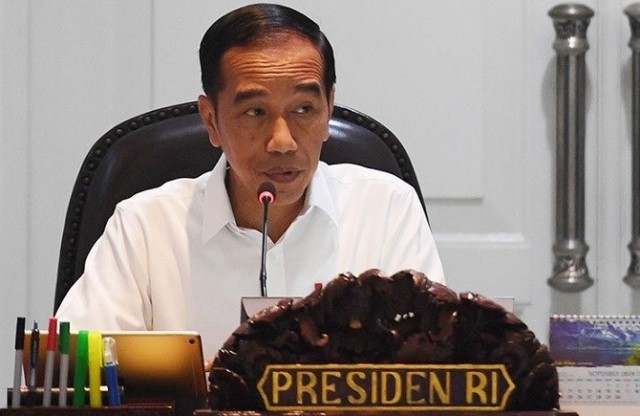 Jokowi: 215 Negara Rebutan Vaksin dari Uni Emirat Arab dan Tiongkok Jokowi: 215 Negara Rebutan Vaksin dari Uni Emirat Arab dan Tiongkok