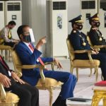 Presiden Jokowi Pimpin Upacara Penurunan Bendera Merah Putih