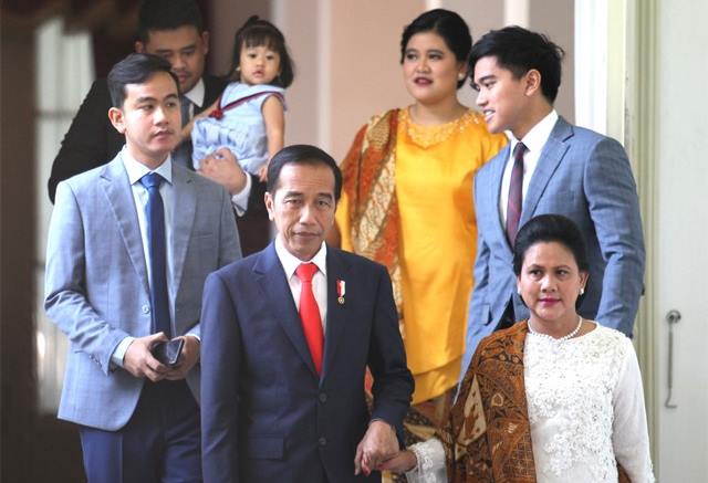 Kaesang Pangarep berani membandingkan sang ayah dengan Prabowo Subianto.