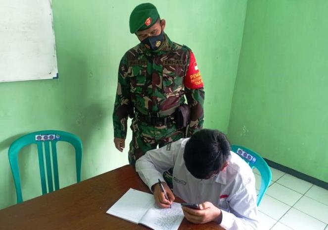 PJJ Siswa Terkendala, Koramil Lembang Bantu Sediakan Wifi Gratis
