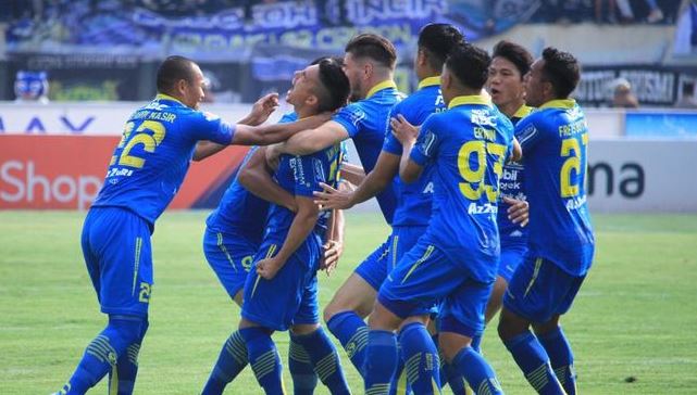 Besaran Gaji, Manajemen Persib Ikuti Keputusan PSSI Besaran Gaji, Manajemen Persib Ikuti Keputusan PSSI