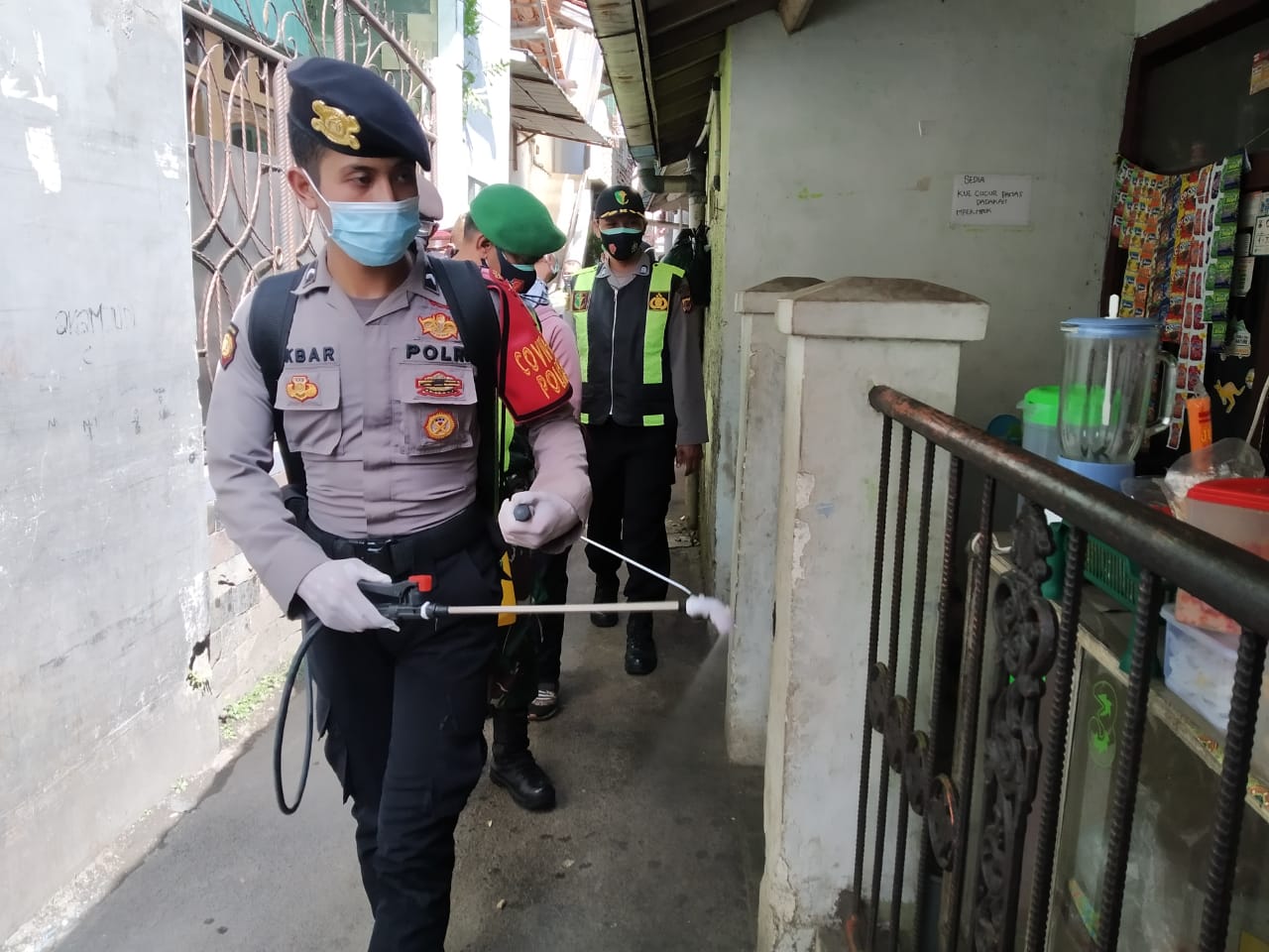 Satu Keluarga di Cibeureum Cimahi, Termasuk Balita Positif Covid-19 Satu Keluarga di Cibeureum Cimahi, Termasuk Balita Positif Covid-19